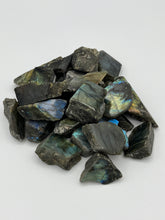 Load image into Gallery viewer, Labradorite (Raw)
