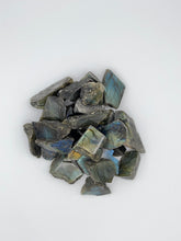 Load image into Gallery viewer, Labradorite (Raw)
